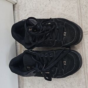 Globe Tilt Skate shoes size 11